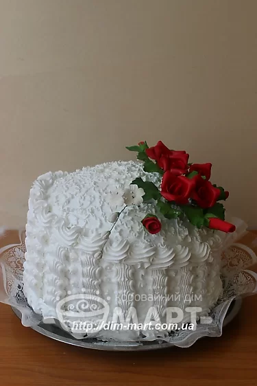 Короваї з білковим оздобленням - Епатаж Кбм44(червоний)