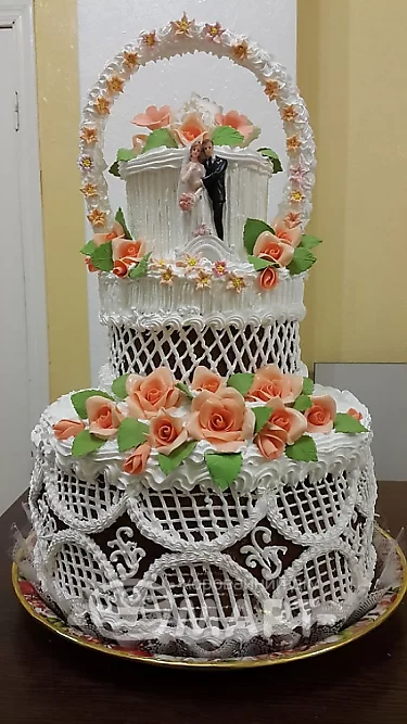 Караваи с белковым оформлением - Цветочная арка Кбм9