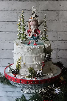 Дитячі торти - Свинка-снігурочка Тд407